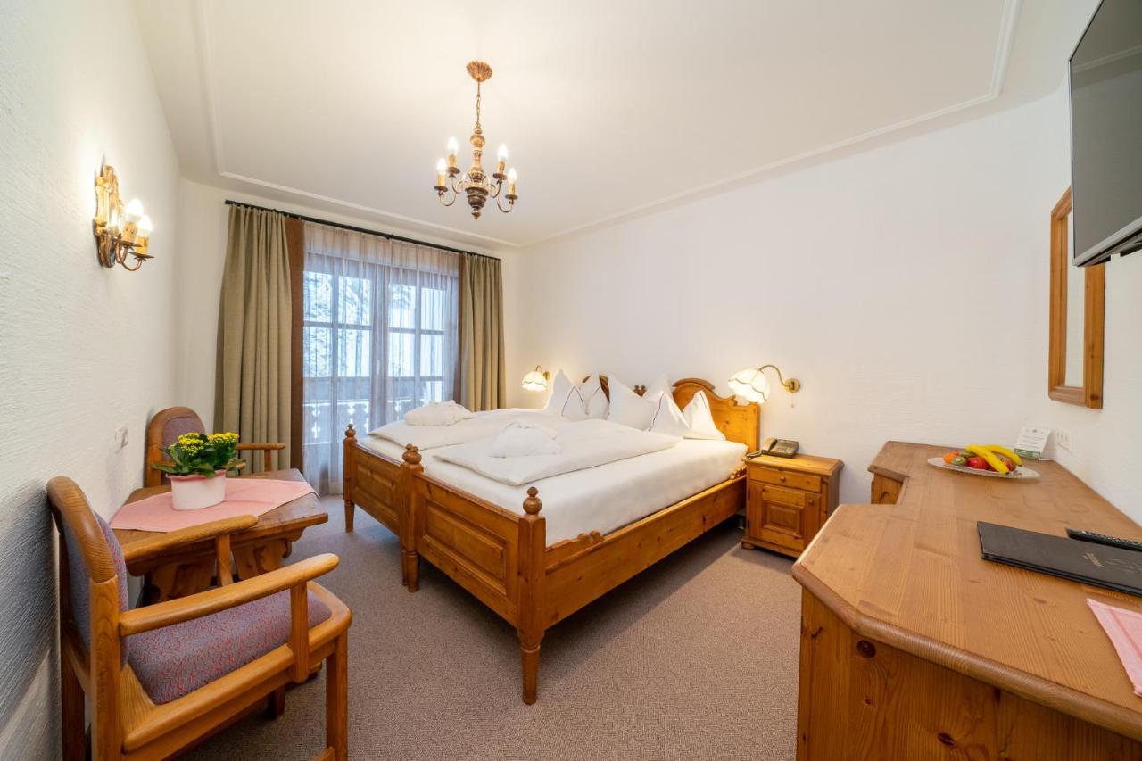 Hotel Trattlerhof Бад-Кляйнкірхгайм Екстер'єр фото