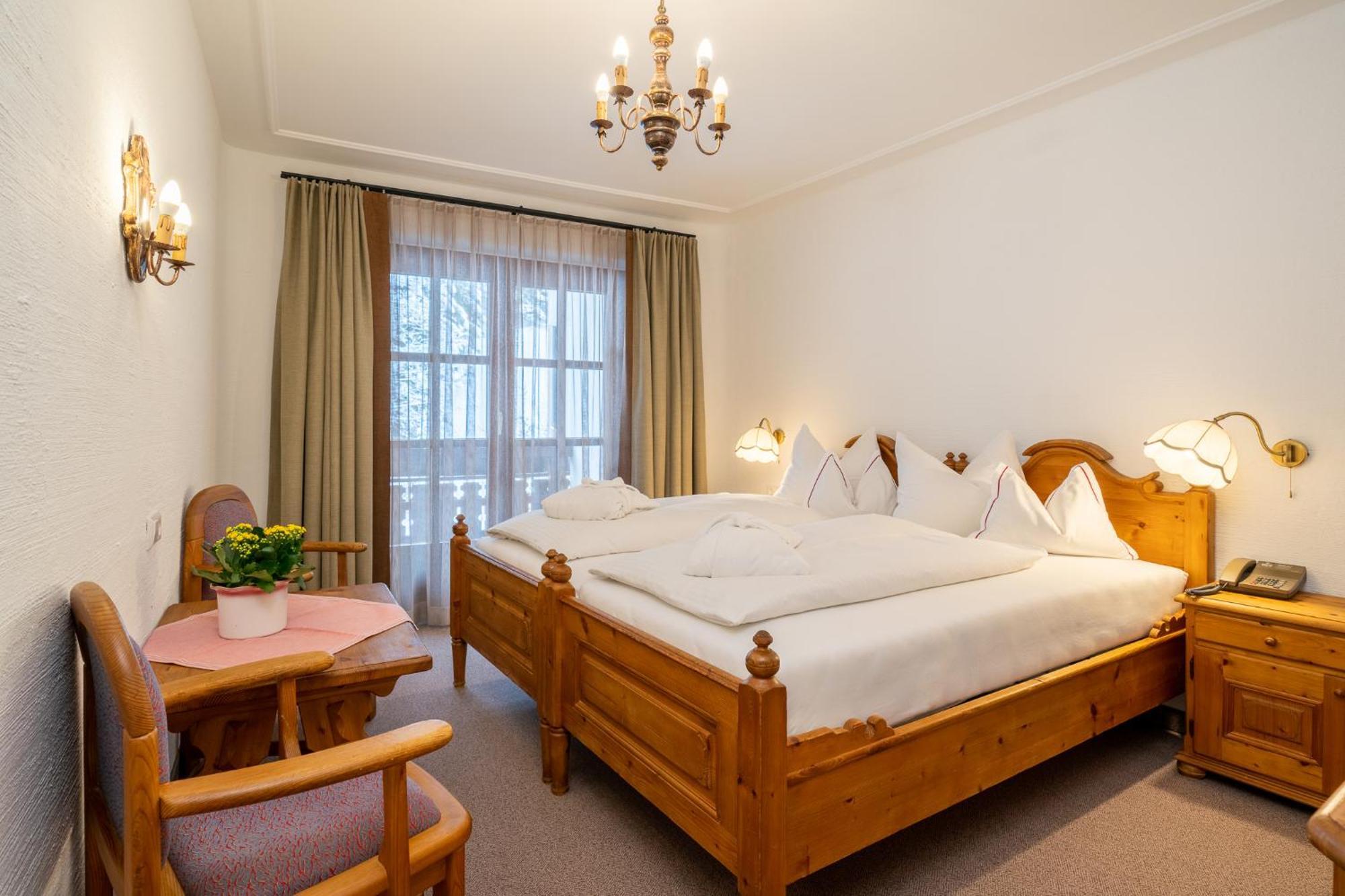Hotel Trattlerhof Бад-Кляйнкірхгайм Екстер'єр фото