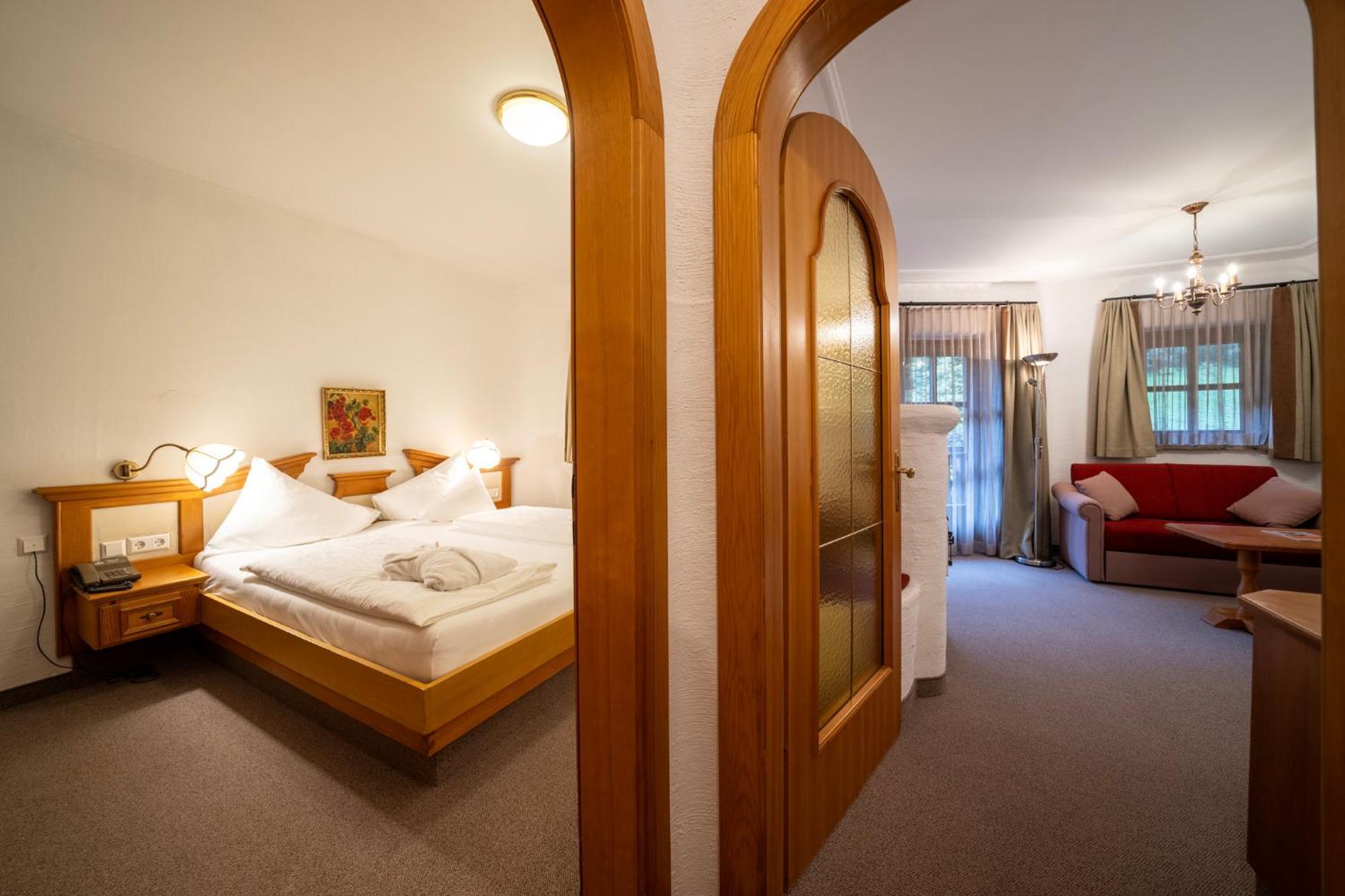 Hotel Trattlerhof Бад-Кляйнкірхгайм Екстер'єр фото